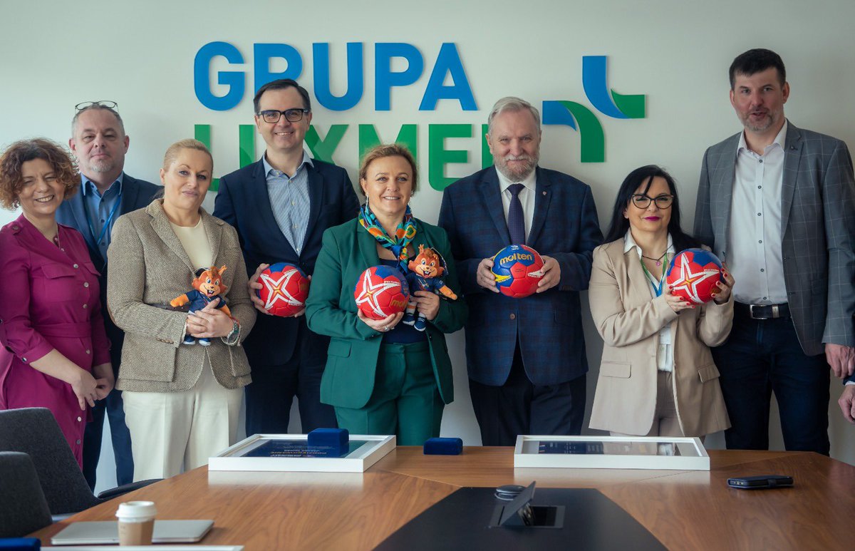 RulkiewiczAnna's tweet photo. Dziękuję całemu zespołowi #Handball2023 za tegoroczną współpracę. Cieszę się, że jako Partner Medyczny mogliśmy zapewnić profesjonalną opiekę medyczną podczas tegorocznych Mistrzostw Świata w Piłce Ręcznej Mężczyzn! #Polandsweden2023 https://t.co/ozXkqoaret