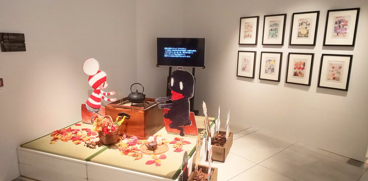 tamagawaya_uc's tweet photo. 「 #安野モヨコ展 #ANNORMAL 」@ #ジェイアール名古屋タカシマヤ 本当に読んでないが、、展覧会だけで凄みが(断片的知識はあり)。
ハッピー白・さくらん黒・シュガシュガ輝・オチビ淡・鼻下廃と、色を勝手に判定。
ヴォーグやジブリに似合うファッション絵。
全く違う画法のオチビも安野モヨコ絵。 https://t.co/n5pT0EgQhI