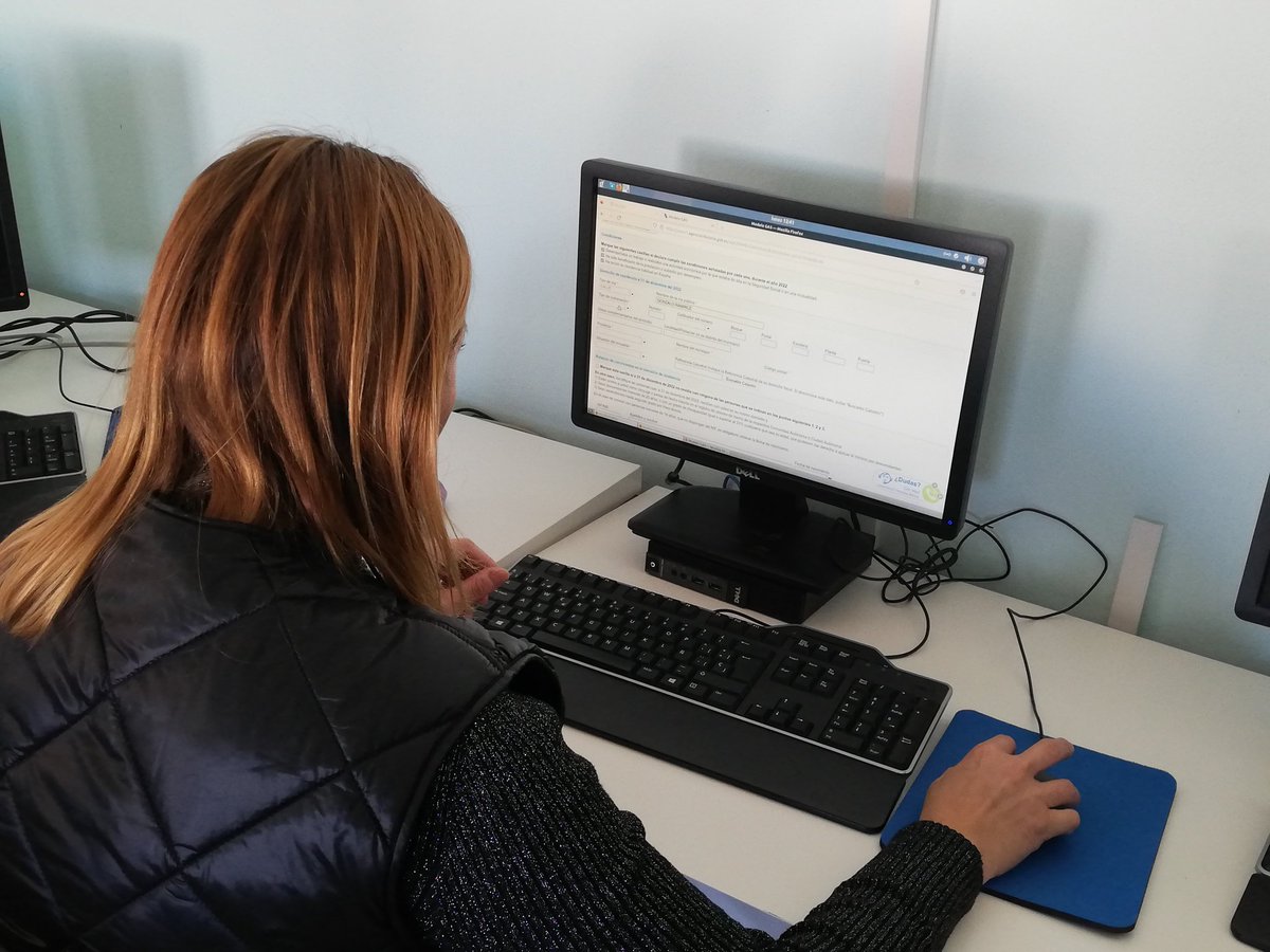 CGFuenteplata's tweet photo. ✔️ Hoy hemos realizado el taller  de solicitar el cheque de los 200€ en la web de la Agencia Tributaria con nuestro primer grupo.

#CAPIFuenteplata #Guadalinfo https://t.co/TPepyT6clX