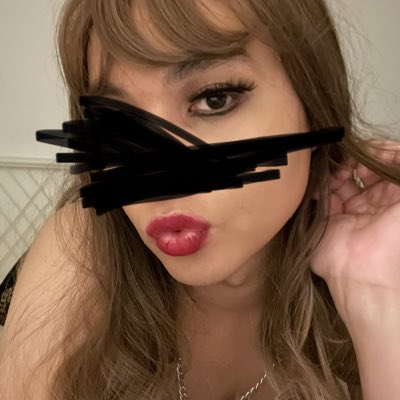 Sabrina_Feline's tweet photo. Hello World !
#Crossdresser #CD https://t.co/txyakwKoV6