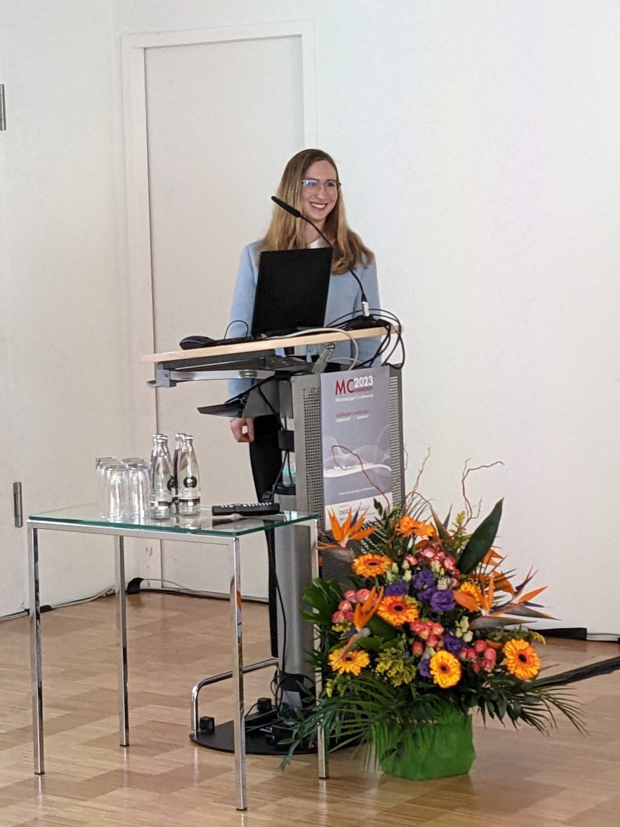 SachseGroup's tweet photo. Lovely first session at the #MC2023 with a talk from our PhD student @lisajungbluth about her work on C. glutamicum ribosomes https://t.co/zx3B9v40OE