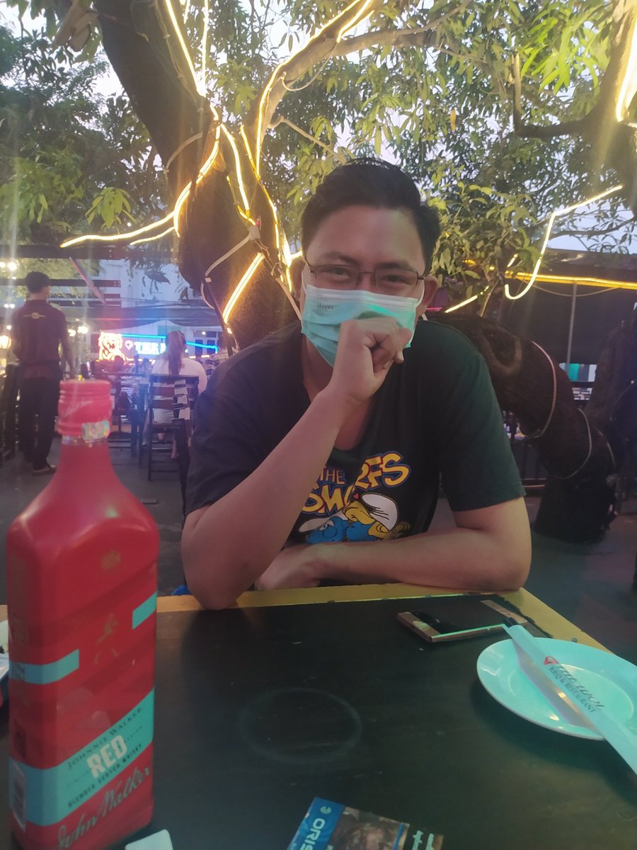 XlaingXap's tweet photo. Idol မှာ https://t.co/nNbmFbgMoR