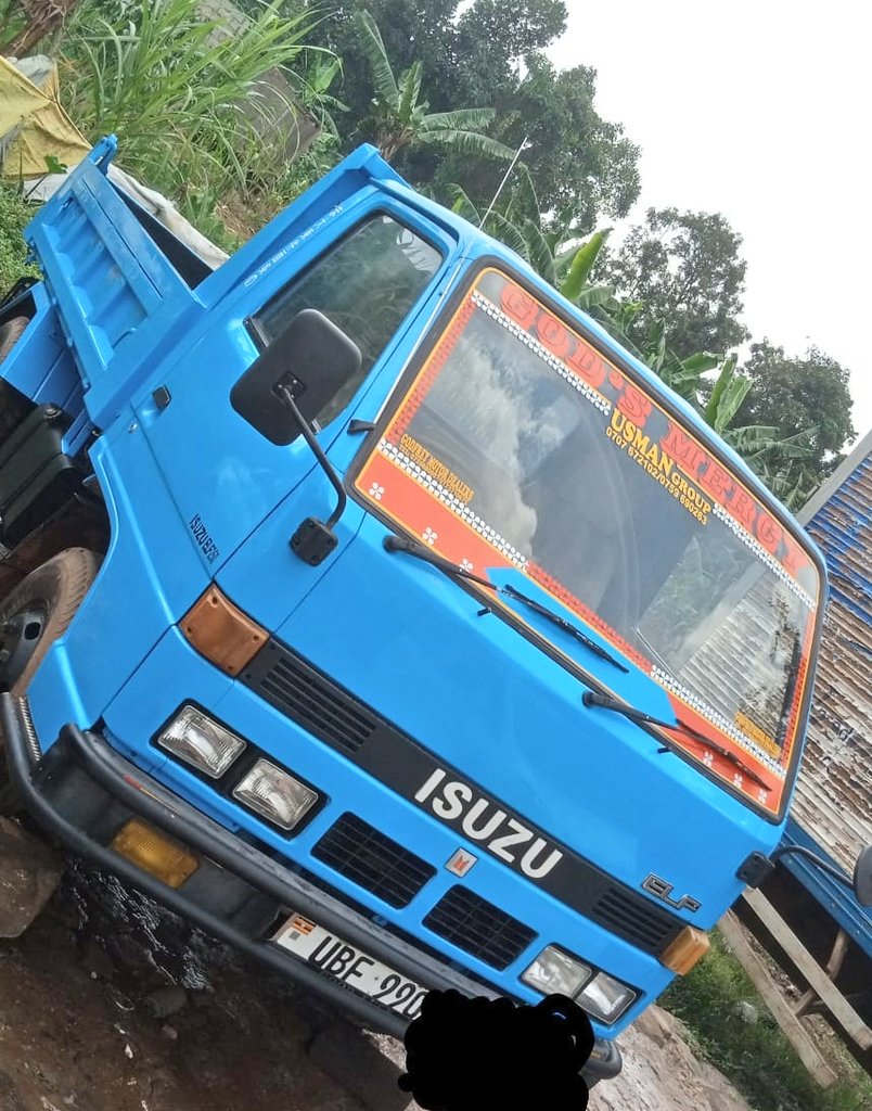 DriveNowUg's tweet photo. Receiving over 64 tweeter messages, 51 WhatsApp messages and 27 emails all about the UgUsed dumpers at low prices.
#UAY @Ugx36m #UAV @Ugx35m
#UBF @Ugx48m #UAW @Ugx35m https://t.co/8CQ84v5OG8