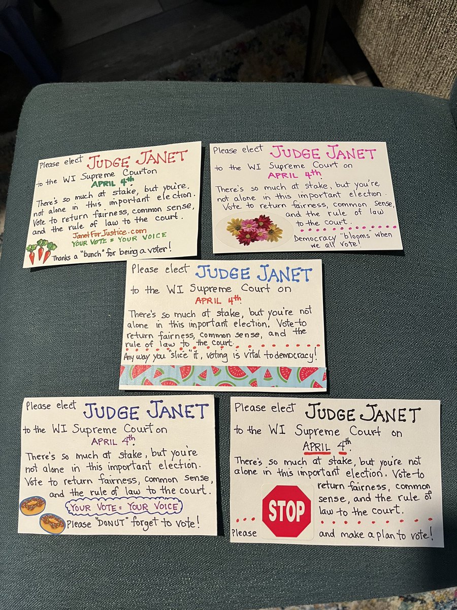 Gingitnj's tweet photo. @JillEBean10 @janetforjustice @DemocratWit Beautiful and quite eye catching. Here are some of mine. @janetforjustice https://t.co/rHvCXeeUvo