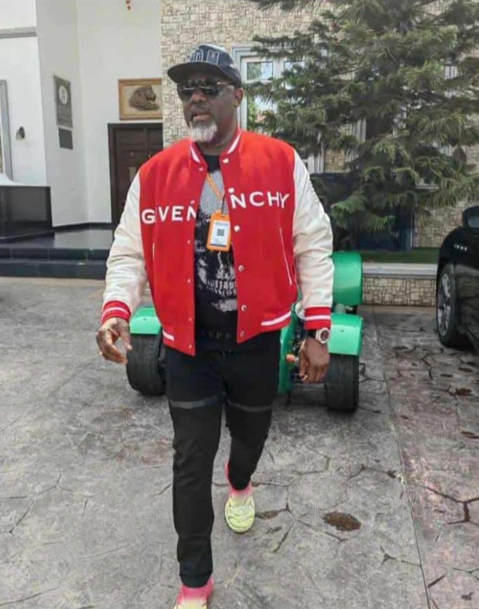 FedoraWright's tweet photo. Much respect Sir, keep the fire 🔥 burning Truth must prevail. They need to be very transparent to Nigerians @_dinomelaye 

#TransparencyFor2023PresidentialElections
#UploadRealResultsOnly
#NoRigging https://t.co/PgkZhRhtbc