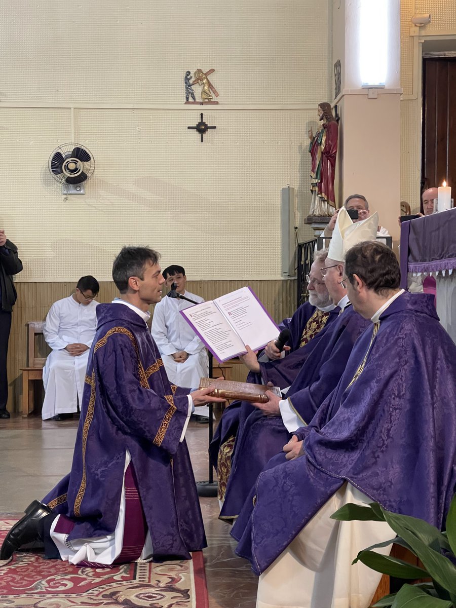 El misionero Carlos Puerto, ordenado diácono
claretianos.es/noticias/27-02…

En la parroquia valenciana de Fuensanta, acompañado por un nutrido grupo de claretianos, familiares y amigos