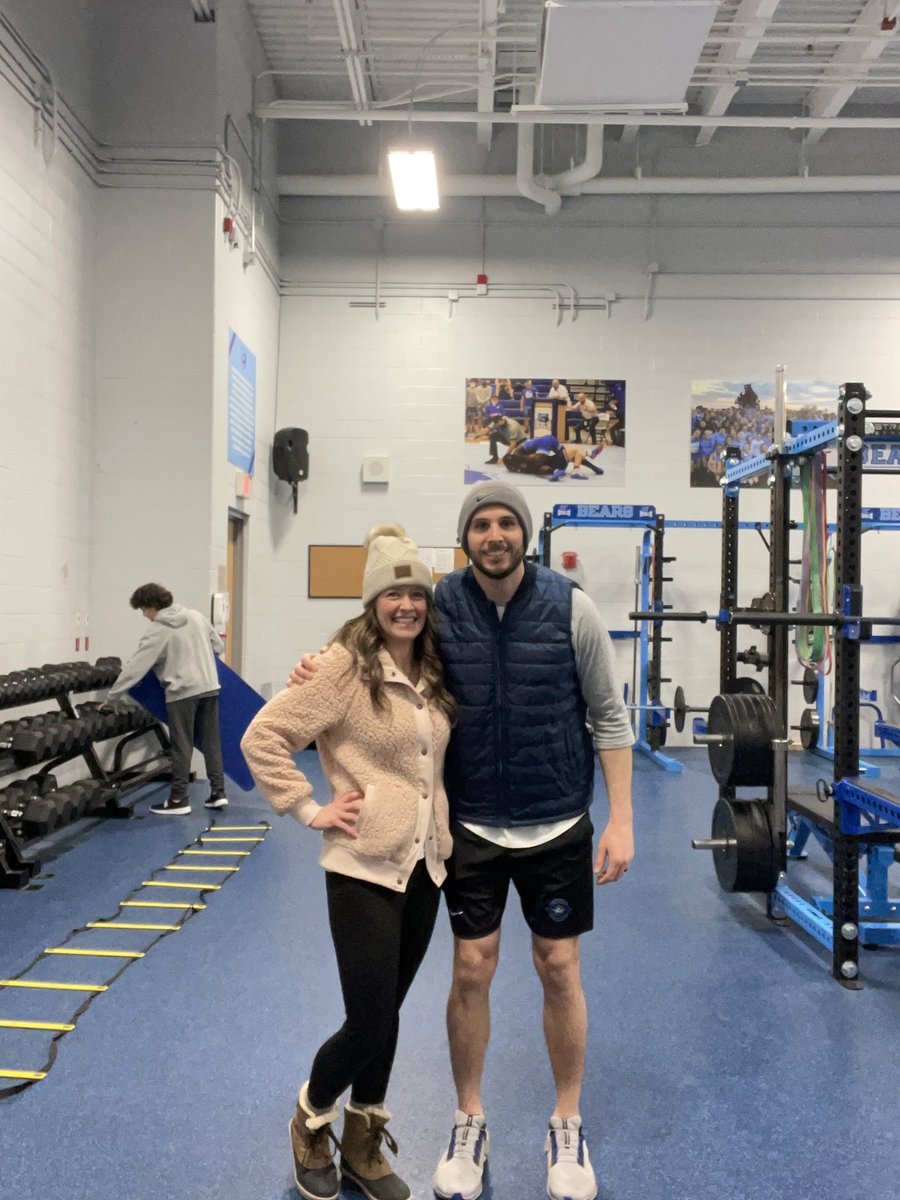 JenLewisOBHS's tweet photo. Spirit Week! Snow Day Chic @Todd_spinner @BerlinStrength https://t.co/GzpNxif084