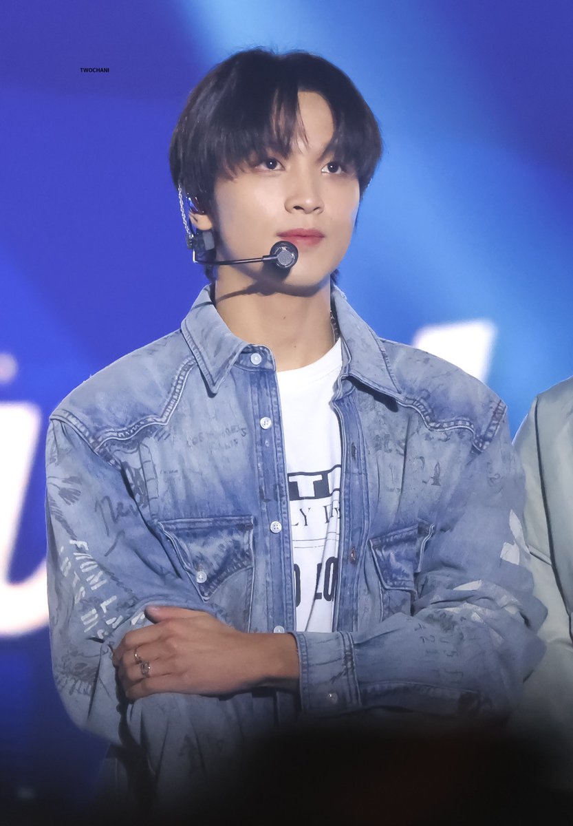 twochani2's tweet photo. 230223 네이처 팬페스티벌

#해찬 #HAECHAN https://t.co/219BuSfFqB
