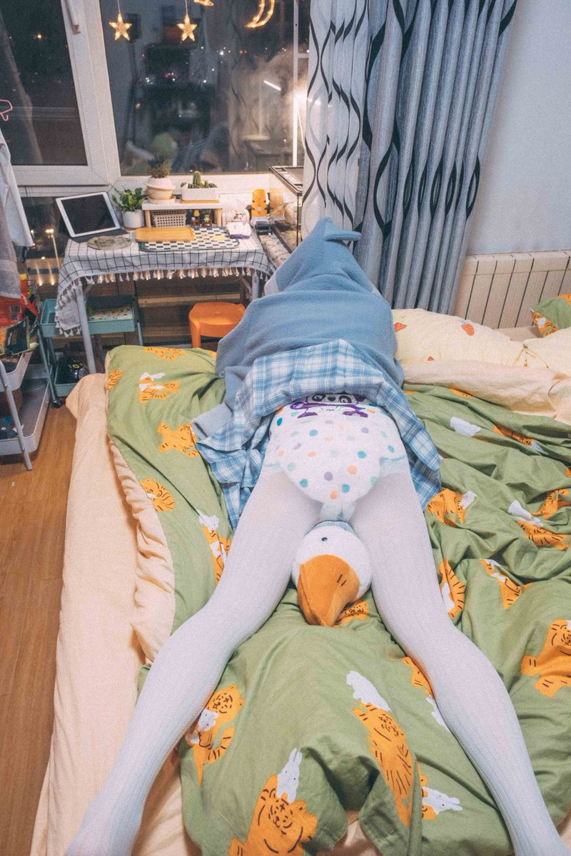 LemonTeabox's tweet photo. 📸
是鯊鯊外套的下半部分
是胖達尿布!
#abdl #diaper
#尿布女孩 #幼��退行 #おむつ女子 
#おむつ #jk制服 https://t.co/LAxXP32FDT
