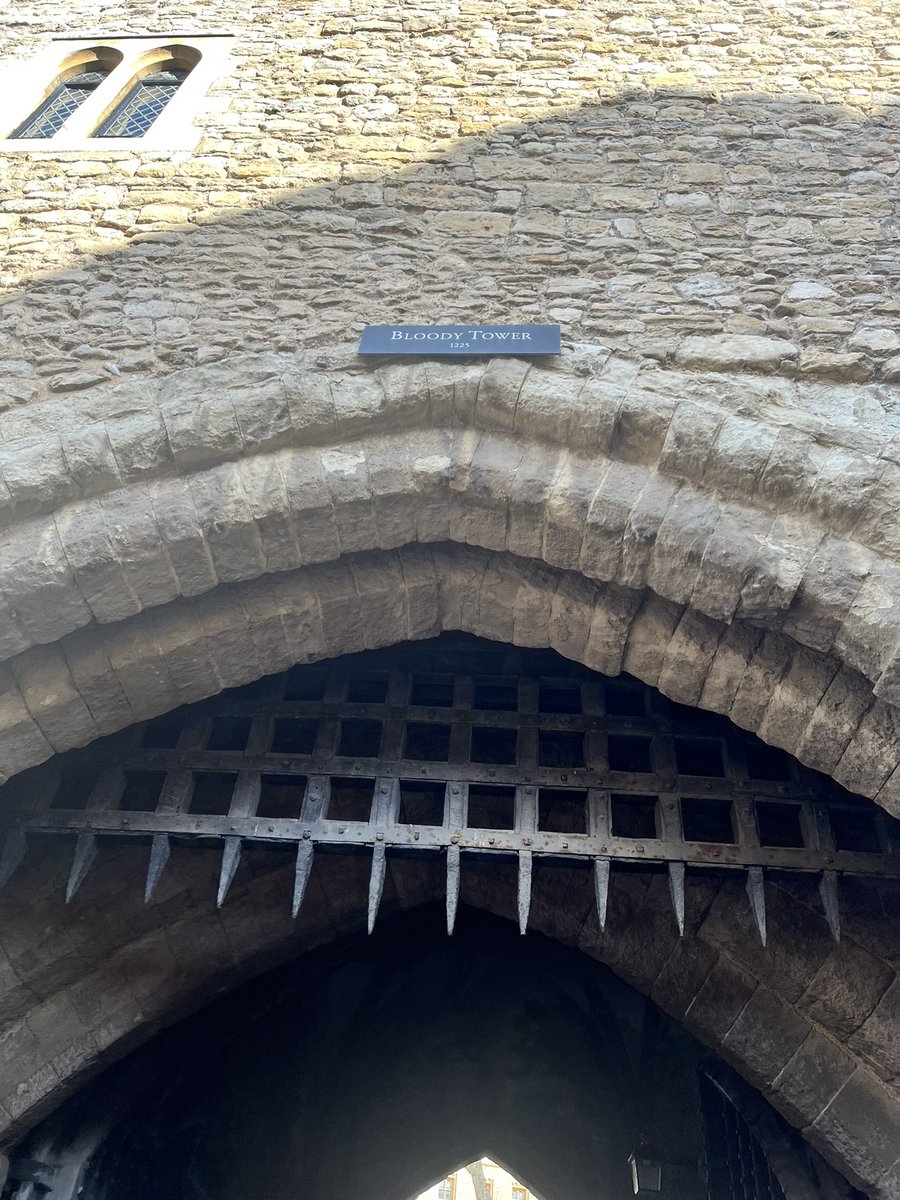 SarahJB007's tweet photo. Amazing tour of the Tower of London yesterday. Such a privilege to have so much history to experience. Thank you @spike_abbott https://t.co/s7Jgvo4coz