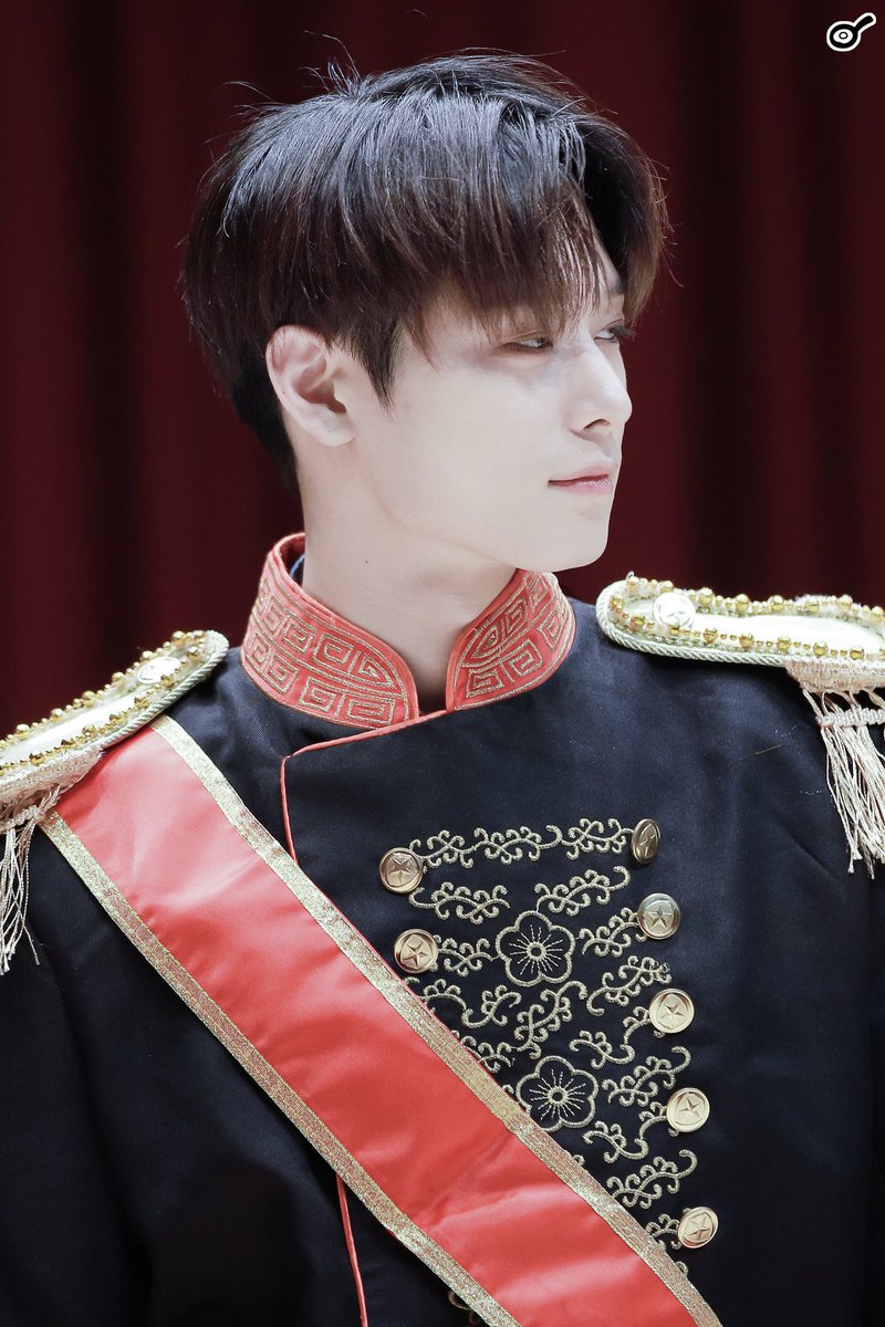 jbbvely's tweet photo. ?...
구라같다 https://t.co/VuA0R33DCS