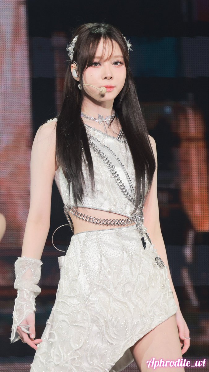Aphrodite_wt's tweet photo. 230225 #aespa #에스파 #WINTER #윈터 https://t.co/B9xHulVg0W