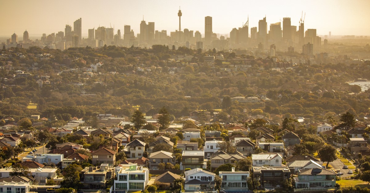 (1/7) 🧵 Translated versions of our Just Transitions Asia-Pacific programme publication, ‘Just Transitions in Australia’, are now available in Chinese, French, Indonesian, Japanese, Korean and Spanish. Links to these translations are in the thread: