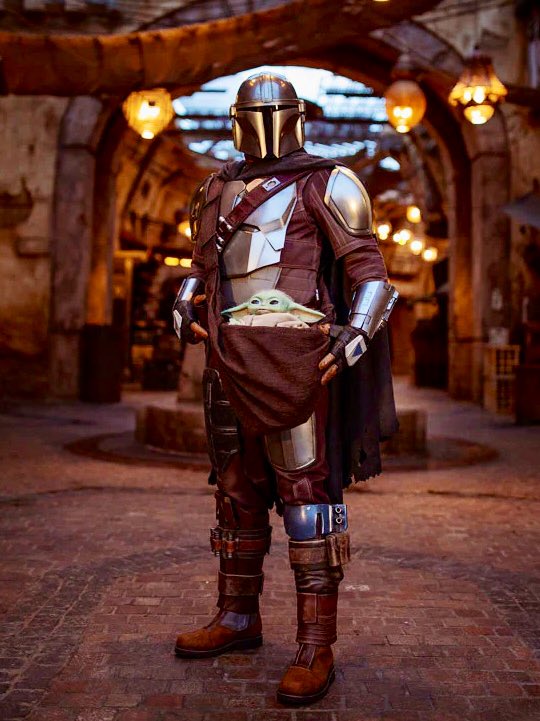 DLPReport's tweet photo. ⚠️ Breaking: The Mandalorian and Grogu will visit Disneyland Paris for a limited time from March 1 to 14 in Discoveryland, celebrating the release of #TheMandalorian Season 3! https://t.co/L0I7dw2uc7