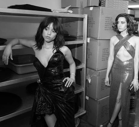 jasper when he’s around bella: