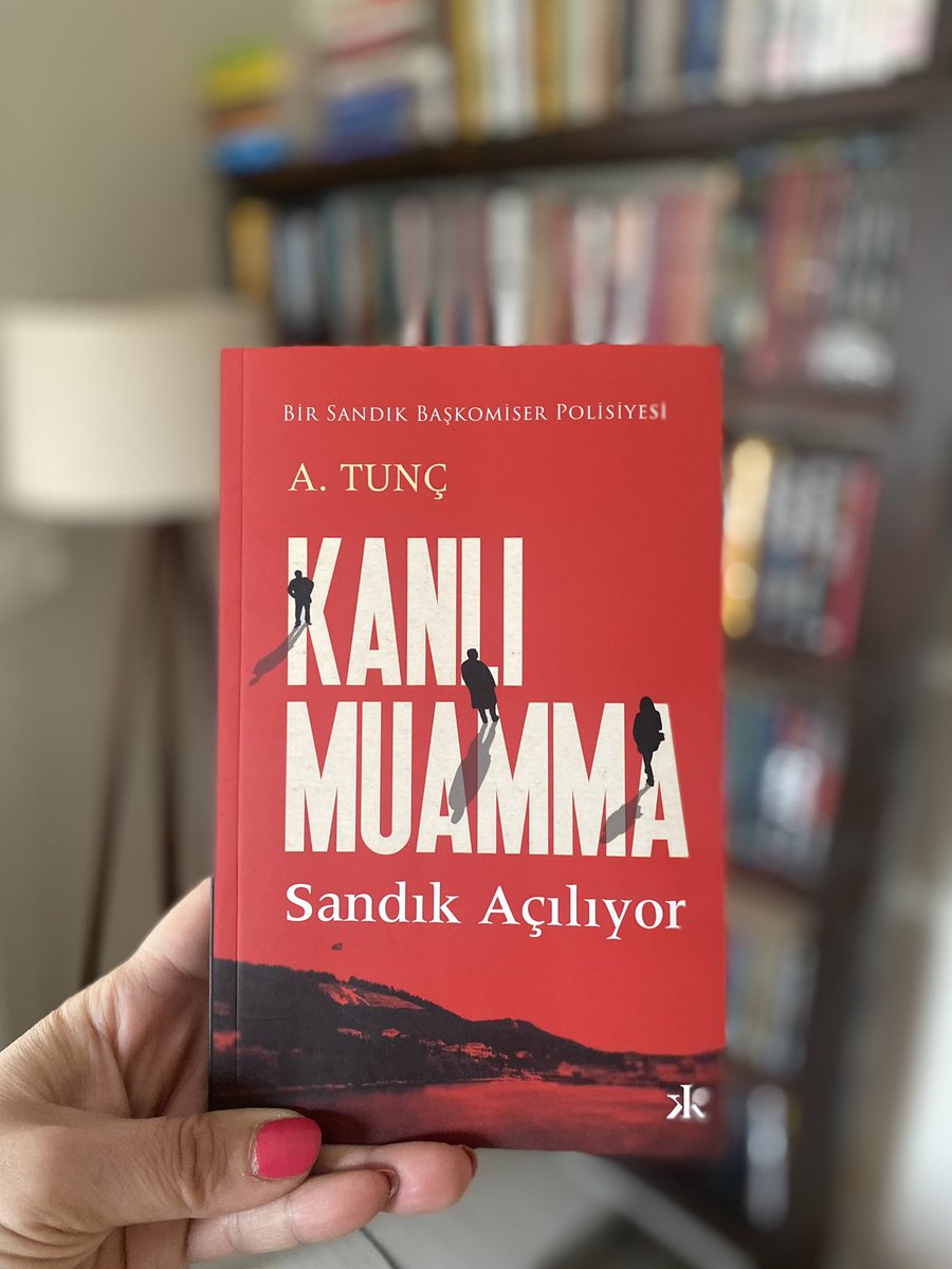 Canım <a href="/AYSEERBULAK/">AYSE ERBULAKOZGURDAL</a> ablacığımın önerisi. Emir telakki ederim 🫶
<a href="/sandikbaskomser/">A. Tunç</a> <a href="/kafkakitap07/">Kafka Kitap</a> #eniyiyazarlartürkyazarlar #türkedebiyatı #türkyazarlar #polisiye #kitap #kanlımuamma