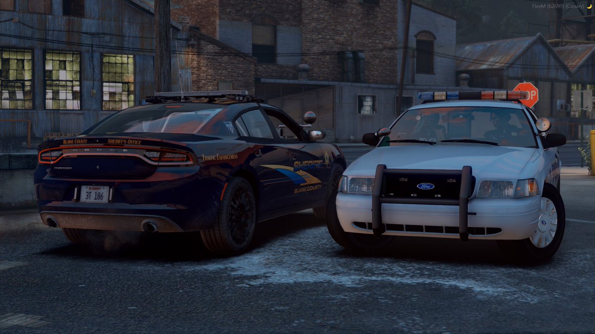 5MCars's tweet photo. How can you not love this charger? 😍
___
Pic Credit- !Echo Congo 3C-186 https://t.co/1LTQUlcvEj