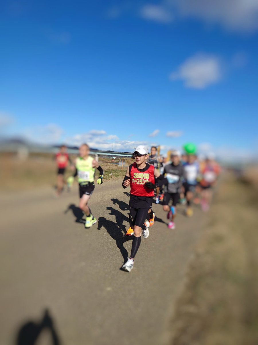 ペーサー（ペースランナー/ペースセッター）、自己満足かもしれませんが、いい加減なペース設定で走っている方はまぁいないと思いますよ😊
一人でも多くの方を目標のタイムに導きたいと思っていますからね！