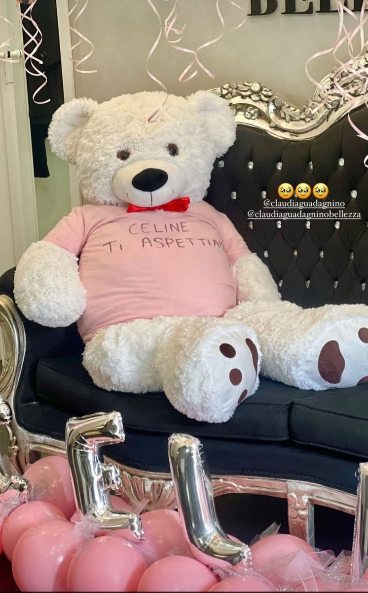 RobertaSaglimb2's tweet photo. Aspettiamo tutti con immensa gioia il tuo arrivo piccola Céline...e sarai l'amore grande di mamma e papà...e di tutte noi zie basciagoni 🥰🥰🥰🥰🥰 @Sophie_codegoni @ALEBASCIANO22 #basciagoni❤️‍🔥❤️‍🔥❤️‍🔥 https://t.co/n0SzEcLMtu