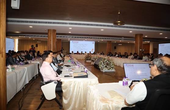 PIB_India's tweet photo. 2-day #ChintanShivir of @MoHFW_INDIA on 'Drugs: Quality Regulations &amp; Enforcements' concludes at Hyderabad, Telangana

Our vision is to be known as the world’s most respected and recognised drugs regulator, says Union Minister @mansukhmandviya 

Details: https://t.co/cMnkl6bT39 https://t.co/WR2bFyUYt0