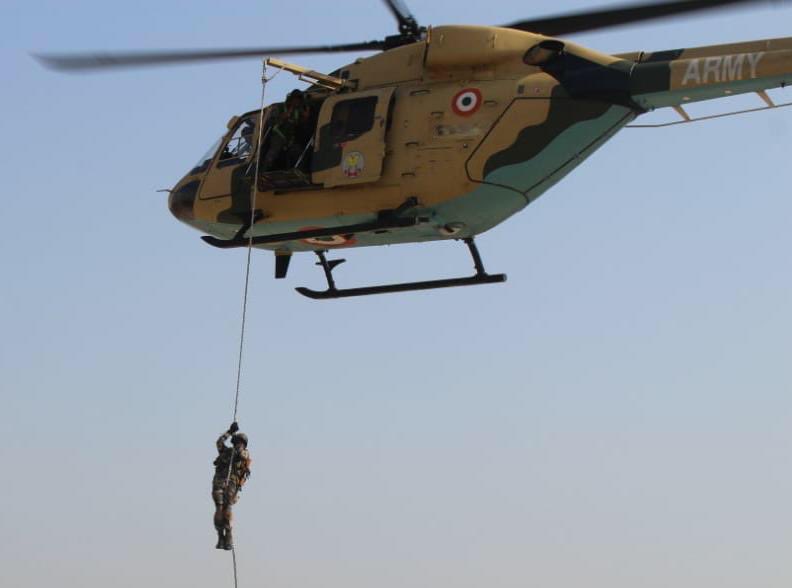 IaSouthern's tweet photo. #ShivneriBrigade rehearsed Special #HeliborneOperations from #AdvancedLightHelicopter honing skills of insertion with stealth during various operational scenarios. Multiple aspects coordinated with #ArmyAviation for seamless execution in the #PathToTransformation.
#DesertCorps https://t.co/OdcSd0r47y