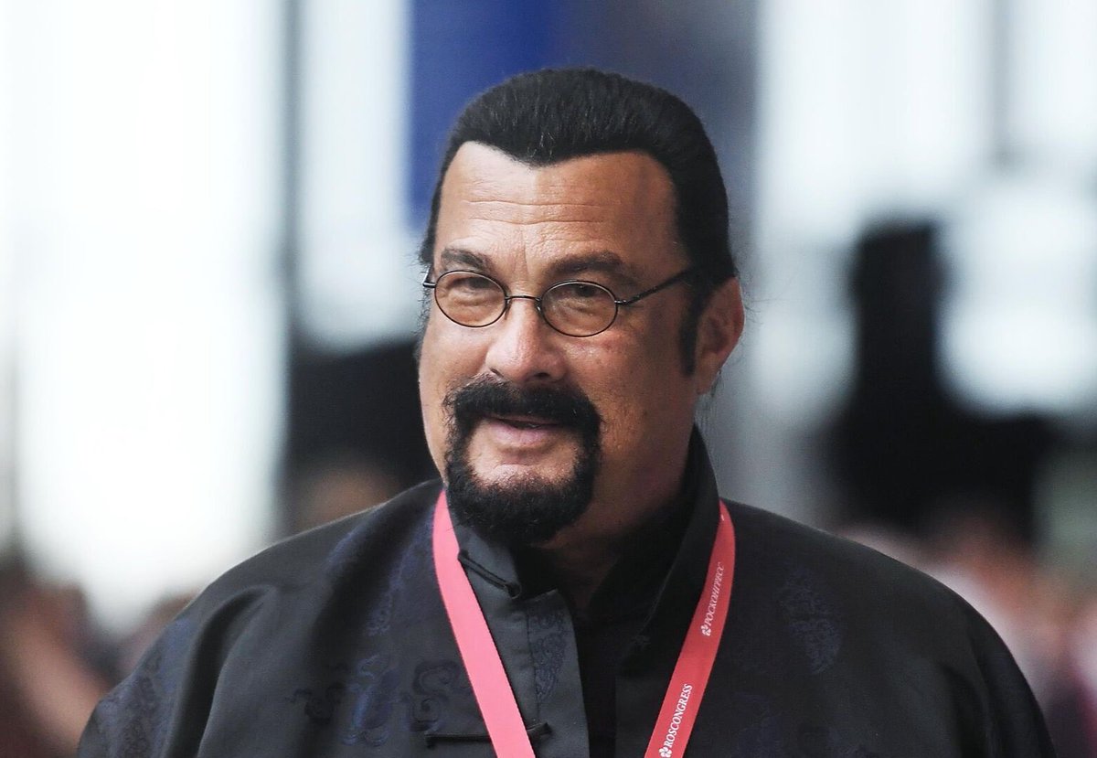 irgarner's tweet photo. Vladimir Putin has awarded Steven Seagal the Order of Friendship for his contribution to “international cultural and humanitarian cooperation.”  Seagal’s only global humanitarian act has been to stop making movies in the West. https://t.co/jnK9zH8X2H