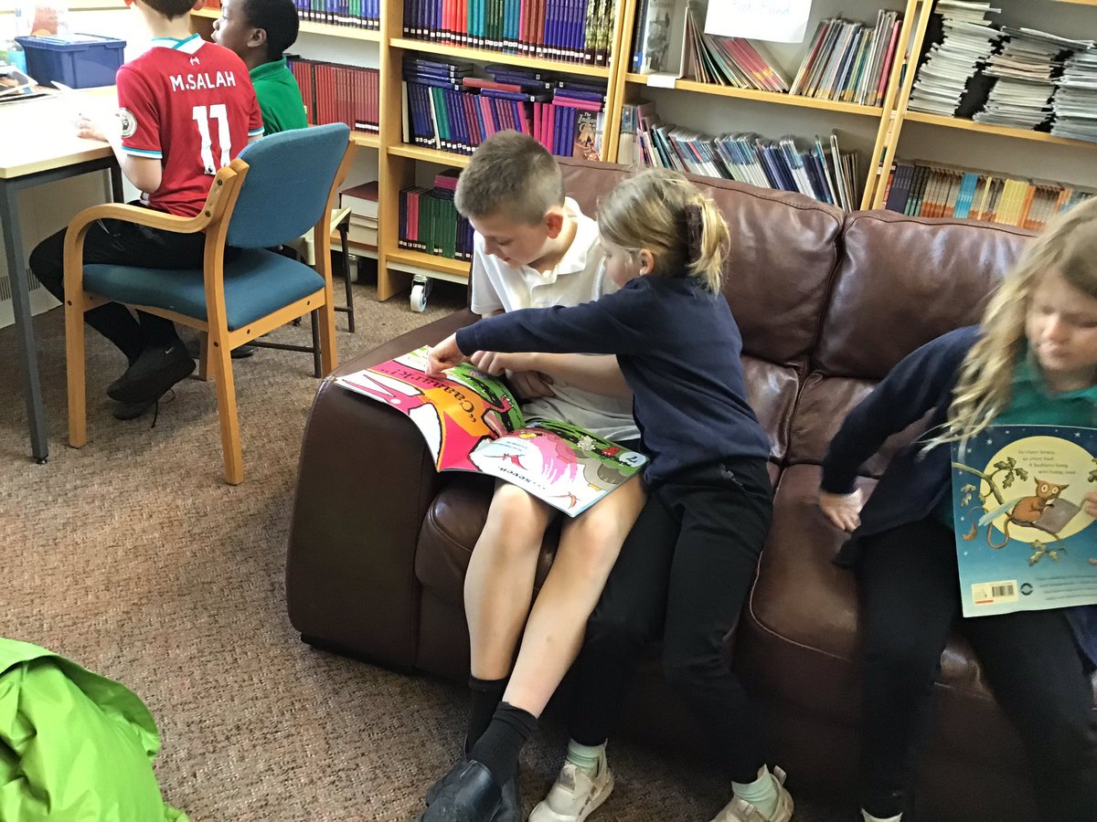 YearsleyGrovePr's tweet photo. A gorgeous read with Y6 this afternoon to celebrate our love of reading. How delightful! https://t.co/3kPI8Urgi1