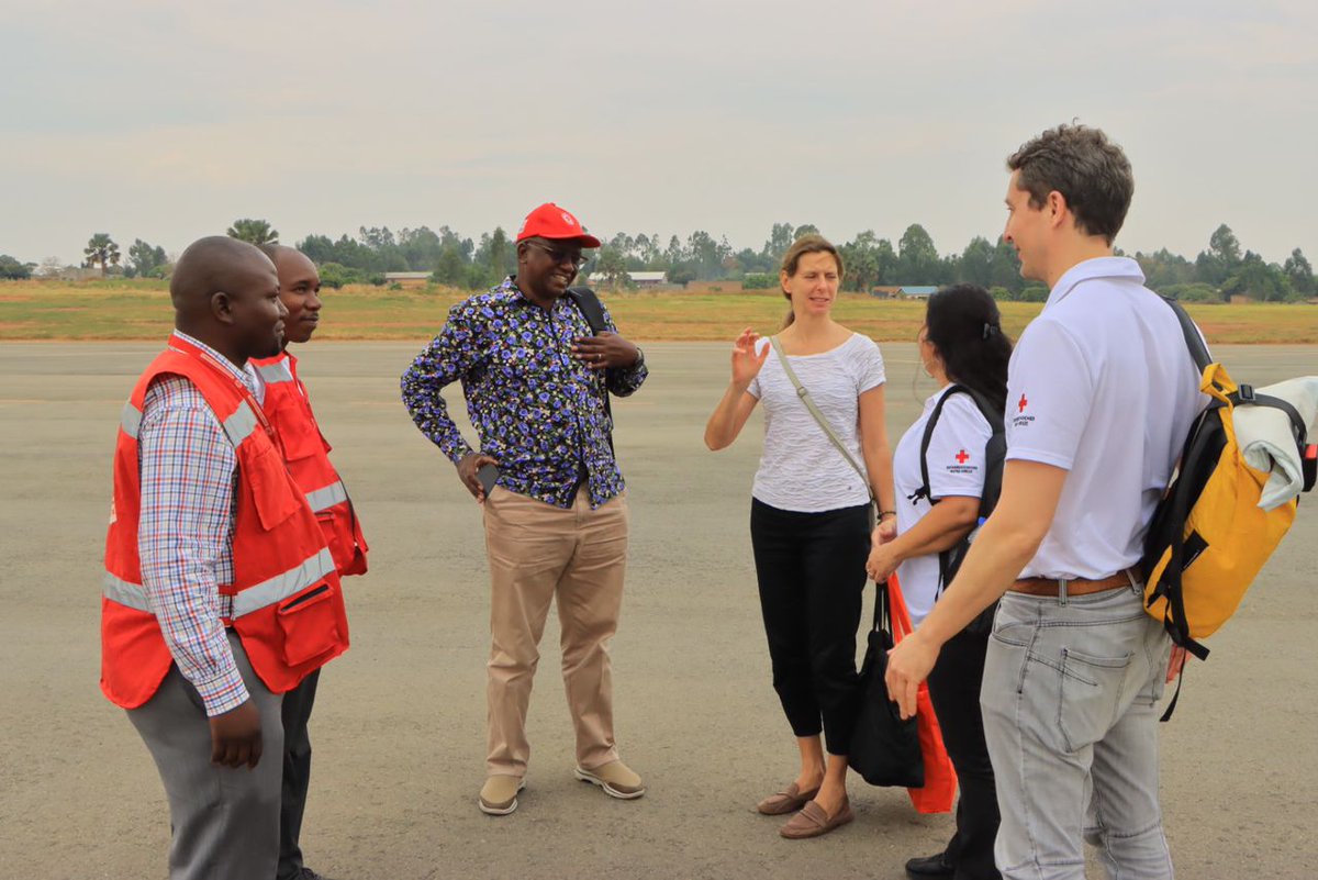 UgandaRedCross tweet picture