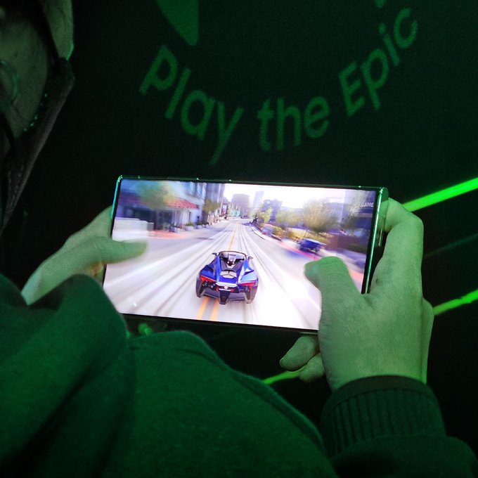 dpthereal's tweet photo. @Yfm @DJAnkletap @SamsungMobileSA @Yfm
Cutting-edge Snapdragon Gen 2 CPU ✔️
12GB of memory ✔️
6.8” 3088 x 1440 Edge Quad HD+ display ✔️
Peak brightness of 1750 nits (1200 nits for HDR) and a 120Hz adaptive refresh rate ✔️
Will definitely glue you to a game on this pocket arcade 🔥#ShareTheEpic
#GalaxyS23Ultra https://t.co/NtigievvIW