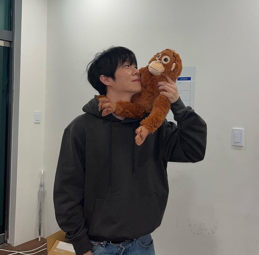 #국힙_트친소
다시 계정 천천히 굴려보려고 트친소 열어봅니다.. 안토일 위주로 릴러 지스트 유카 등등.. 좋아하고 있어요 😍 토스트콘이랑 키카코콘 둘다 갈것 같아요 !~ 흔적 남겨주시면 천천히 찾아갈게용