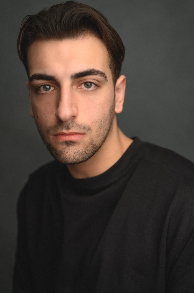 Really happy with my new headshots, ahead of graduating <a href="/ArtsEdLondon/">ArtsEd</a> this year. Thankyou again the incredible <a href="/MCarloPhoto/">Michael Carlo</a>