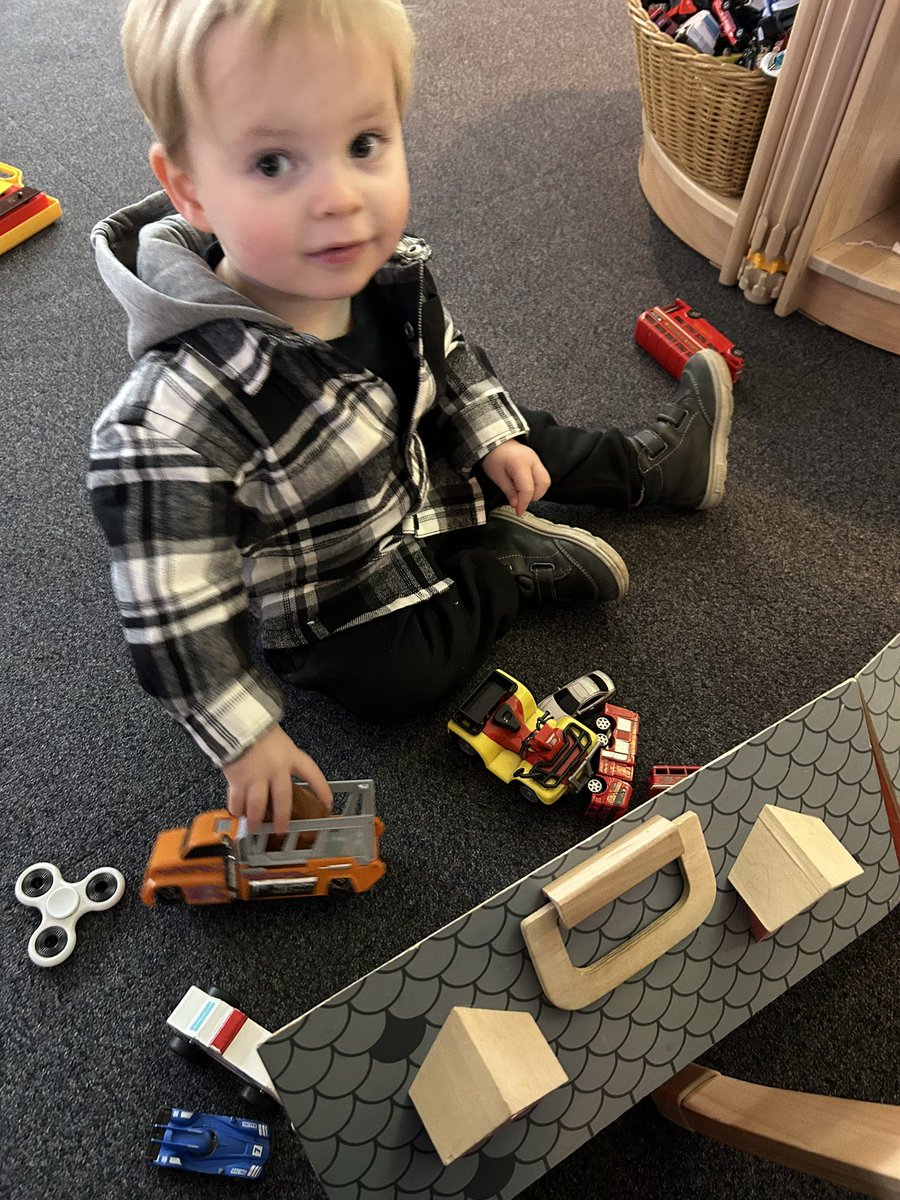Suzannewhyte2's tweet photo. Busy morning at stay and play @LvpsN https://t.co/oeS3773AAw