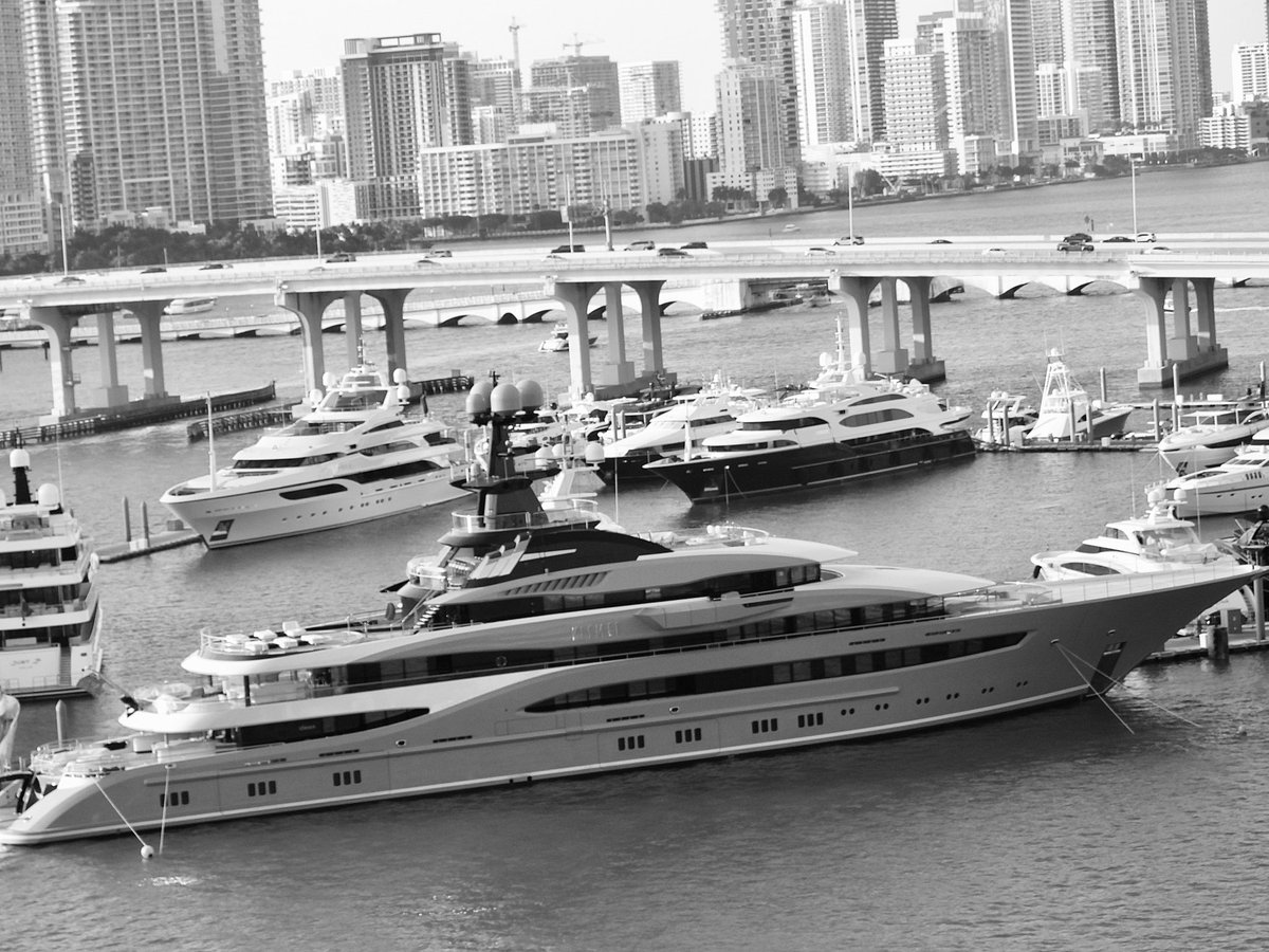 Have any travel photos to share, anything that moves people, here is one I shot recently. 🚤 🚗 🌁