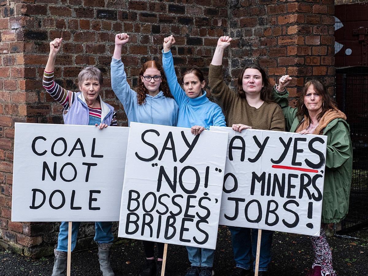 EPeoplesTheatre's tweet photo. “Say yes to miner’s jobs, say no to bosses bribes!” BRASSED OFF 15-18 March @ChurchHillThtr Tickets on sale now - hurry! https://t.co/KalVeWvTaV #theatre #edinburgh #brassband #mining #pitclosures #protest #drama #WhatsOn https://t.co/t7XCaJX8hX