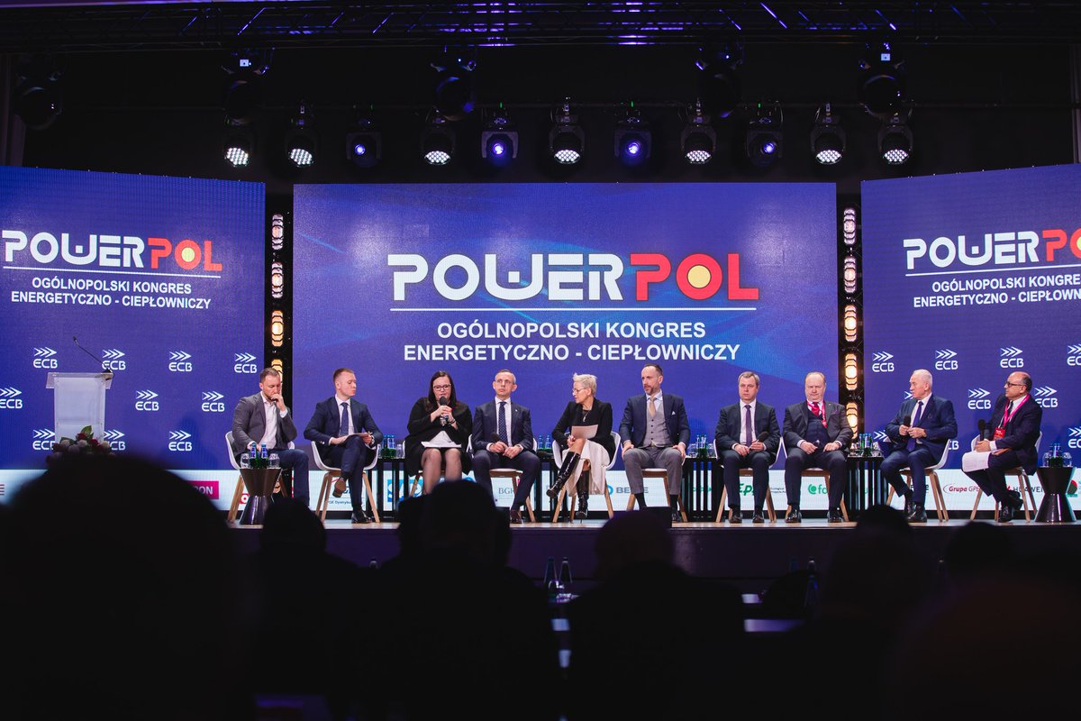 MFIPR_GOV_PL's tweet image. 🔋⚡️Trwa 23. kongres #POWERPOL. W panelu „Polityka energetyczna państwa wobec kryzysu surowcowego w Europie” udział wzięła wiceminister @M_Jarosinska.