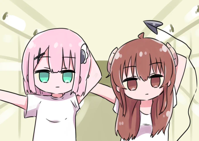 踊ってないシャミ子知らない踊ってない桃が気に入らない 