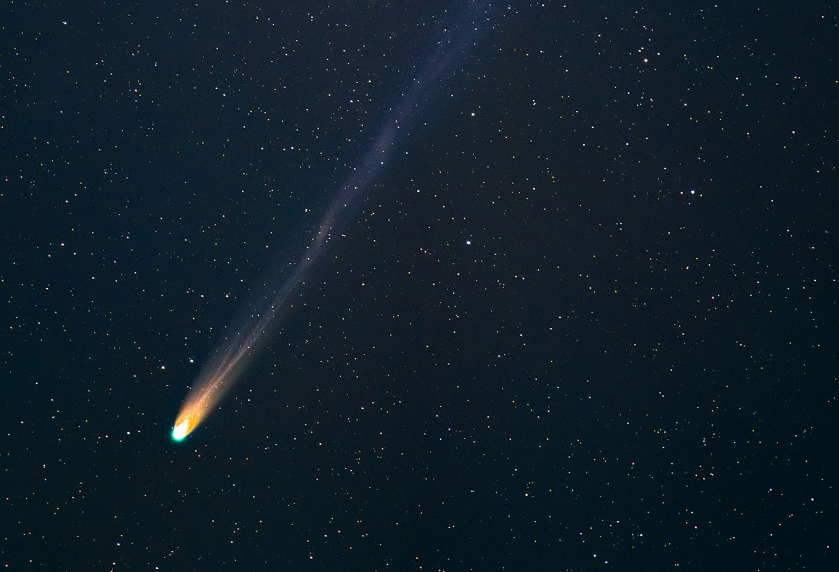 [FLASH INFO] Des mathématiciens de l'université de Lyon prouvent que la probabilité de se faire toucher par une météorite de plus de 50t est plus importante que celle d'avoir un RDV pour un passeport dans une mairie avant le 15 juin 2038 et d'y arriver à l'heure avec le métro B.