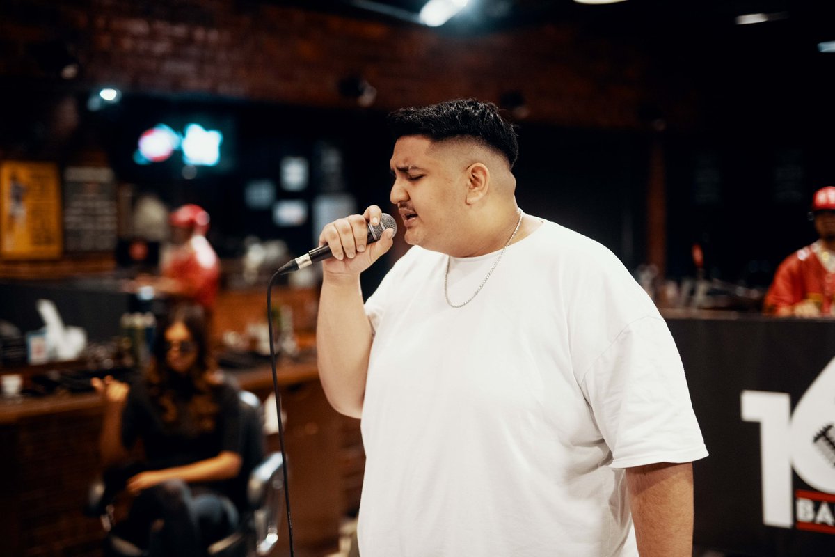 Def Jam Malaysia (@defjammsia) on Twitter photo Have y'all watched the last episode of #16Baris Season 3?! @yunohoomusic x <a href="/abangsapau/">Nur Danial</a> x @tommiekingofficial ➡️ youtu.be/FeI3thLYyJ0
#16BarisxTuneTalk #GoBeyond #AirForce1 #DefJamMsia #UniversalMusicMalaysia #WeAreRocketfuel Have y'all watched the last episode of #16Baris Season 3?! @yunohoomusic x <a href="/abangsapau/">Nur Danial</a> x @tommiekingofficial ➡️ youtu.be/FeI3thLYyJ0
#16BarisxTuneTalk #GoBeyond #AirForce1 #DefJamMsia #UniversalMusicMalaysia #WeAreRocketfuel