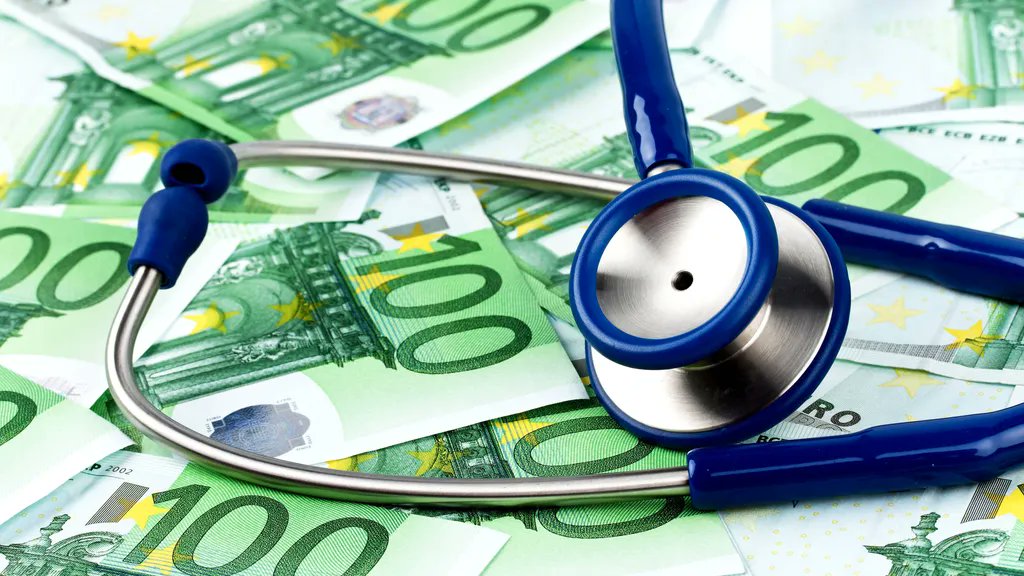 JungereCato's tweet photo. Die🇦🇹Krankenkassen erwarten für heuer 528,1 Mio.€ Verlust!Der Verlust für 2022 ergab ein Minus von 354,5 Mio.€!Kein Wunder die "Asylanten"u.Ukrainer bringen das System zum Kippen!
Dann werden auch die nicht mehr versorgt werden können,die jahrzehntelang lang eingezahlt haben! https://t.co/HzHfCK6mAi