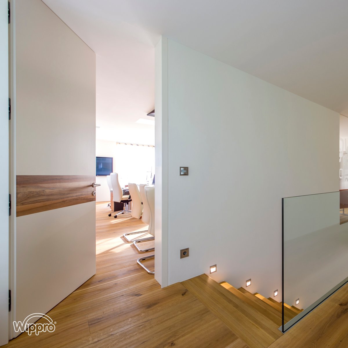 Holz Innentüren
Vielfältig von Hand ausgesuchte Holzfurniere möglichst ökologisch verarbeitet - ob geölt, gebürstet, gebeizt oder naturlackiert wählst du aus!
-
wippro.com/innentueren-ob…
-
#holztüren #altholztüren #sonderanfertigungen #holzfurniere #unikattüren