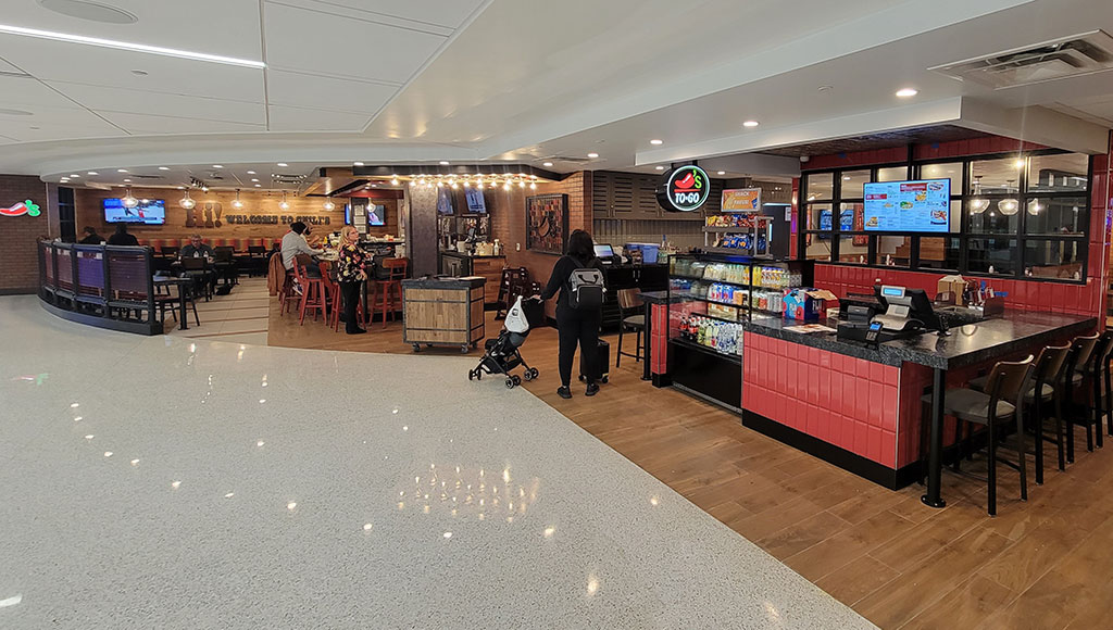 New restaurant now open at MEM: <a href="/Chilis/">Chili's Grill & Bar</a> Grill &amp; Bar! 

Located in the rotunda adjacent to the Memphis Supply Co. Chili's is open from 4:30am-9:00pm (or last flight). 🌶