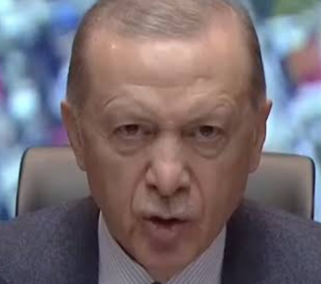 Depremzedelere ve millete küfreden Erdoğan şimdi de helallik istiyormuş. Etmiyoruz ! #helaletmiyorum