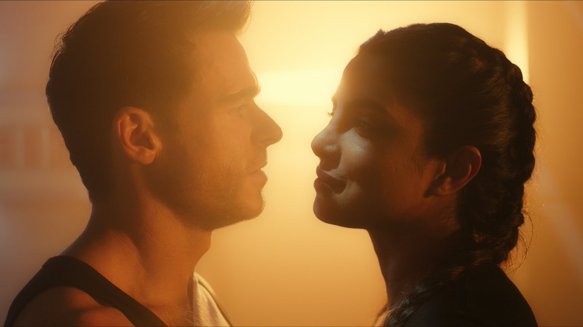 DiscussingFilm's tweet photo. First look at Richard Madden, Priyanka Chopra and Stanley Tucci in ‘CITADEL’, exec produced by The Russo Brothers.

The series releases later this year on Amazon Prime Video. https://t.co/jaxvlViH69