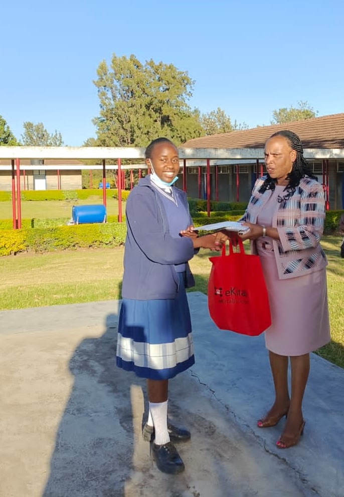 ekitabu's tweet photo. Congratulations to Daisy Maina, Digital Essay Competition (DEC) 2022 winner in the Kiswahili Secondary category. Daisy is a student at Moi Forces Academy-Lanet Secondary School in Nakuru County. #DECWinners #essaywriting https://t.co/Qag0ujX49Y https://t.co/NMuPIfrI9l