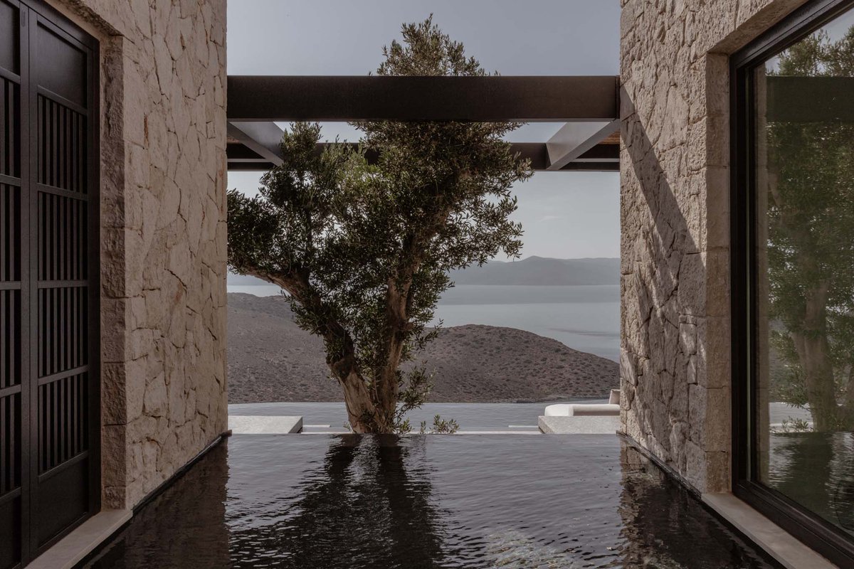 arcfly_ft's tweet photo. O Lofos in Crete, #Greece, designed by @Block_722 

https://t.co/QqIUj0lAzY

Photograph: Ana Santl

#architecture #architects #mediterraneanarchitecture https://t.co/AJXMmlFEKm