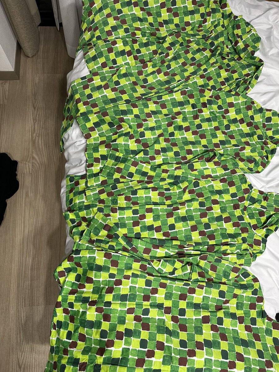 Please don’t apply for a senior dev job unless your clothing looks like this.