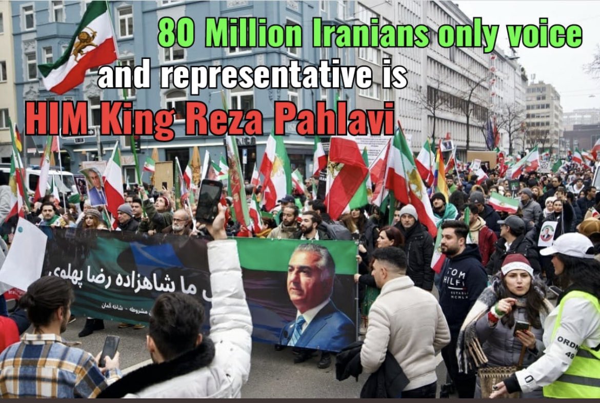 MobarezVatan1's tweet image. خبر فوری:
نام شاهزاده رضا پهلوی ترند شده است.
لطفا با استفاده از عبارت Prince Reza Pahlavi و هشتگ #RezaPahkaviIsMyRepresentative این نام را ترند نگه دارید.