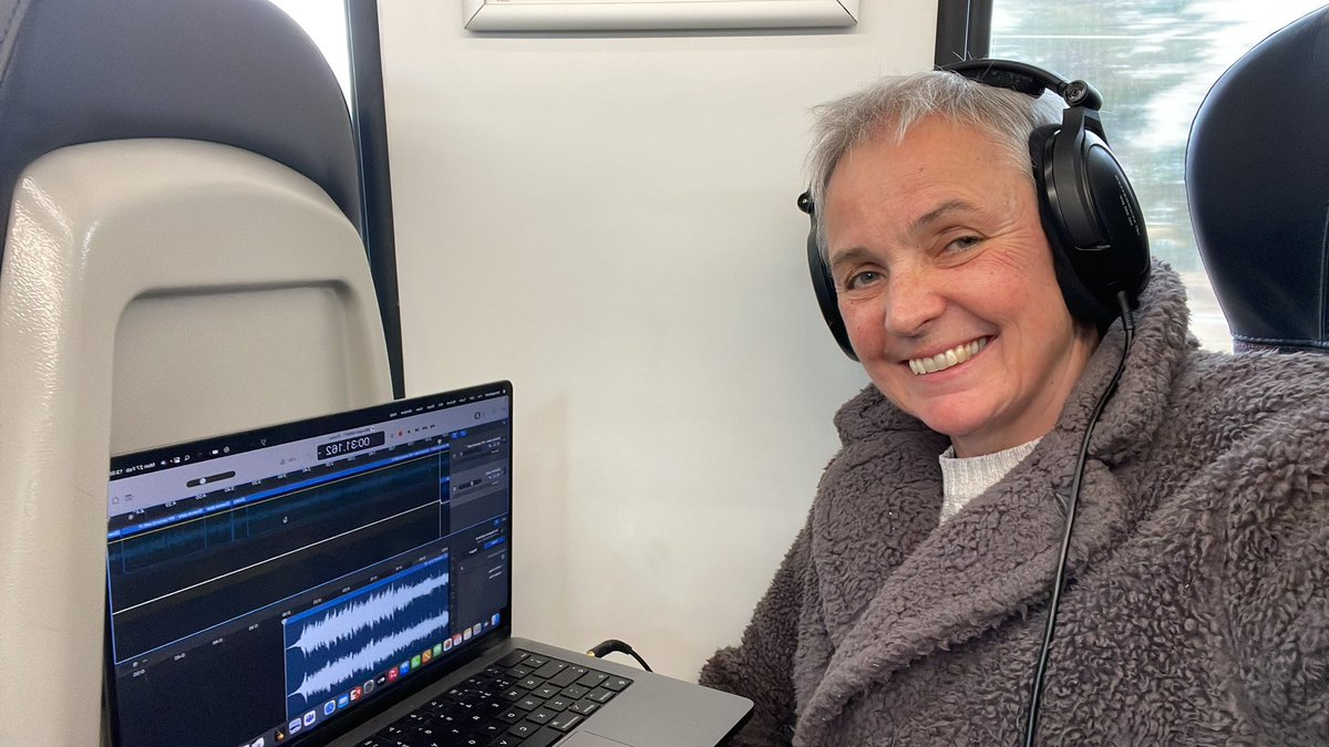 cagarrington's tweet image. Not far behind you @BrightyGlover - #editingonthego 😛 see you all tomorrow! Really looking forward to it!