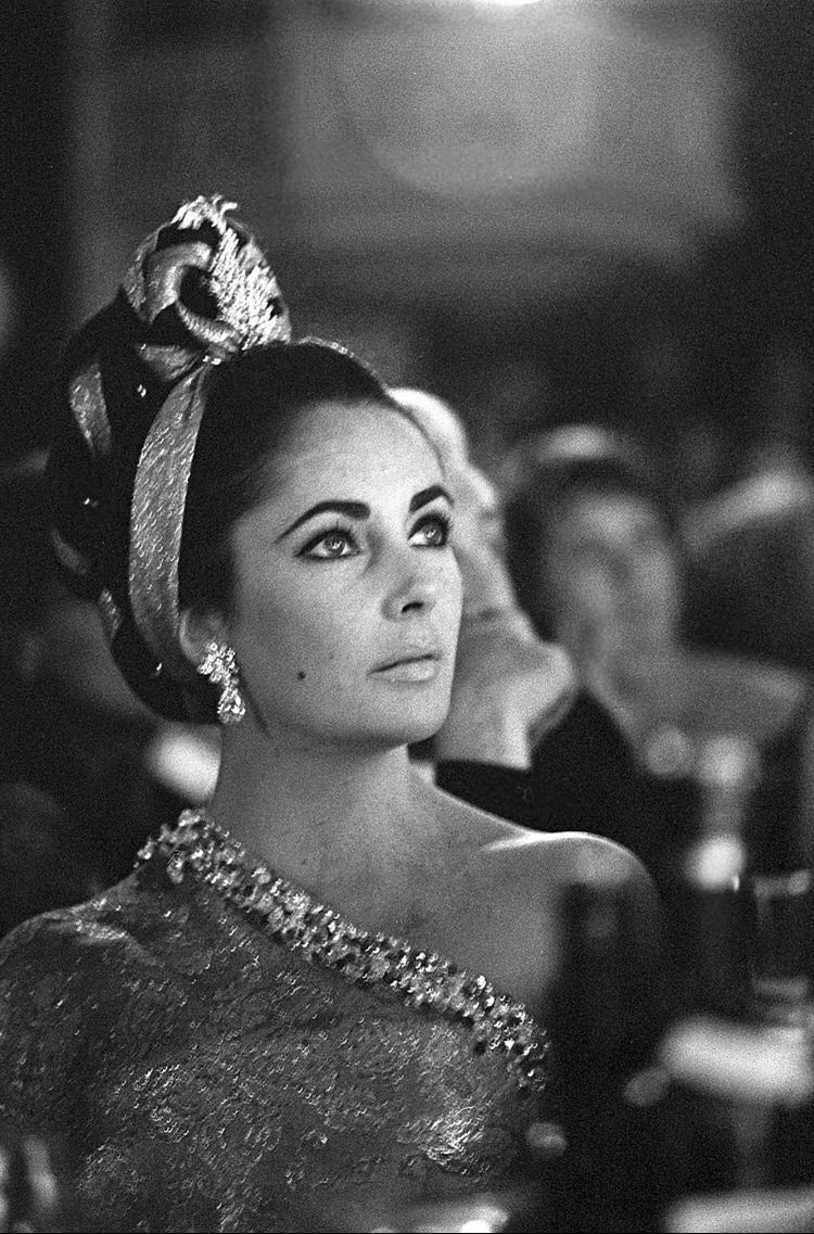 Happy heavenly birthday to THE icon and legend, Elizabeth Taylor 