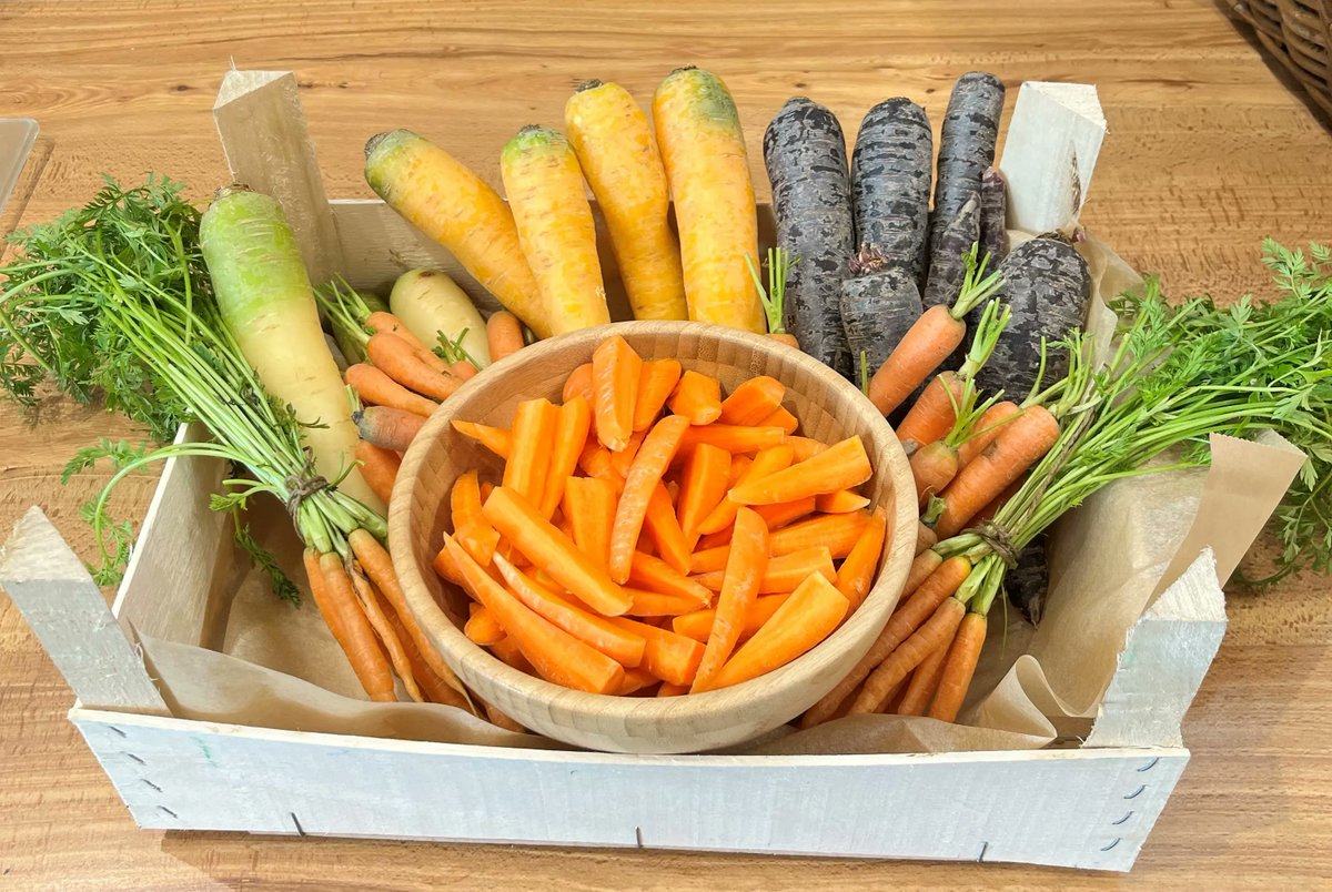 LancingPrepHove's tweet photo. To celebrate #CarrotWeek our chef has created a selection of delicious dishes for the children to enjoy, to celebrate this not so humble vegetable. #carrots #HealthyFood #homemade #food https://t.co/UaE7RnCk7d